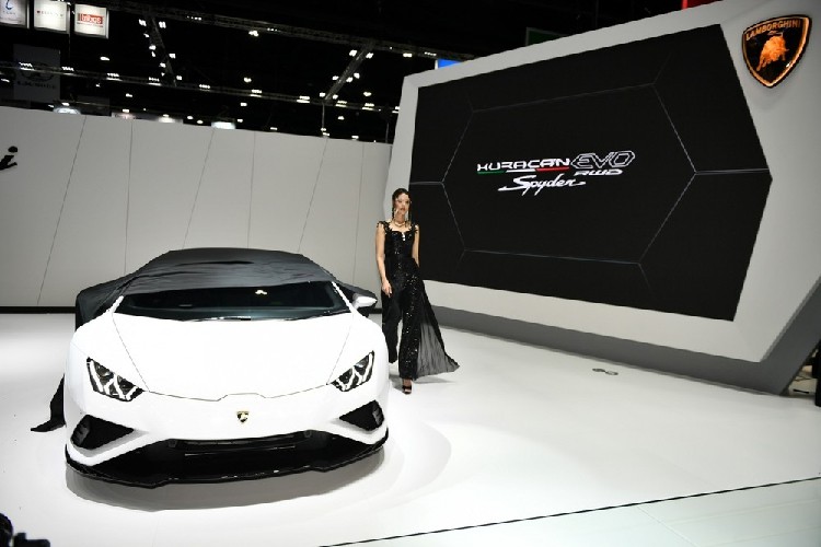 Dan xe Lamborghini gan 100 ty dong tai trien lam Bangkok 2020-Hinh-12