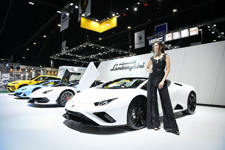 Dan xe Lamborghini gan 100 ty dong tai trien lam Bangkok 2020-Hinh-2