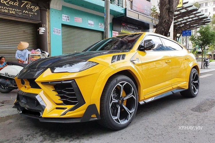 Lamborghini Urus hon 20 ty, “khoac ao” hon 3 ty o Sai Gon-Hinh-4