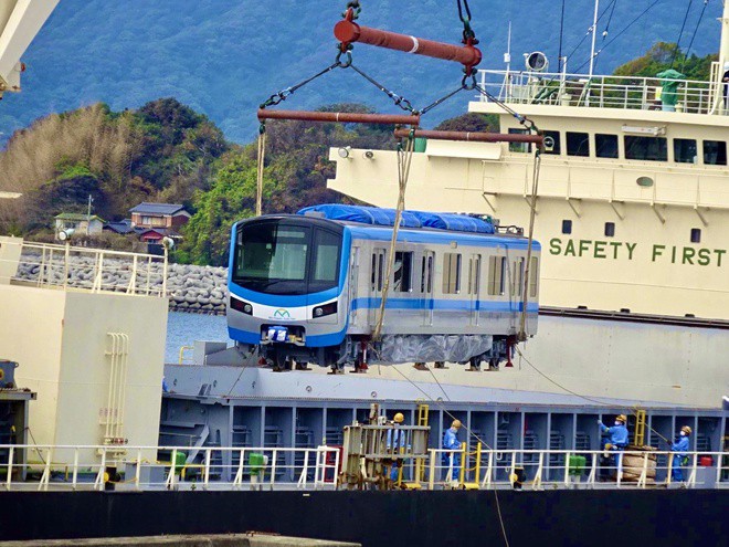 tau metro duoc dua ve Viet Nam anh 1