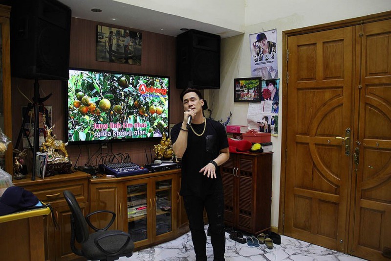 Phòng khách. Ảnh: NSCC