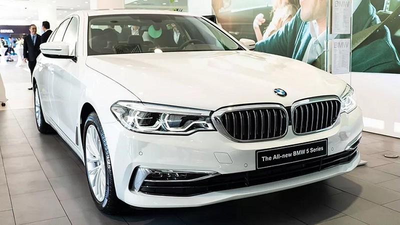 Xe ôtô nhập và lắp ráp “đua” phí trước bạ tới 100% để hút khách - Hình 4 Xe oto nhap va lap rap “dua” phi truoc ba toi 100% de hut khach-Hinh-4