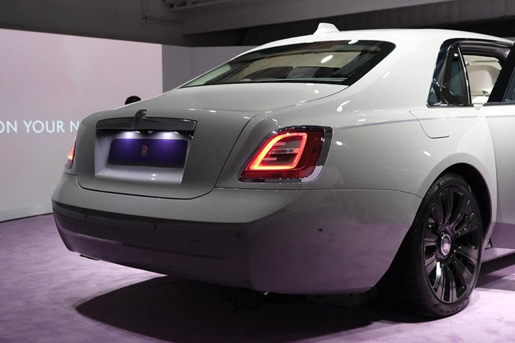 Rolls-Royce Ghost 2021 chao ban tu 17 ty dong tai Hong Kong-Hinh-3
