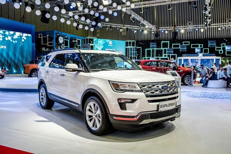 Ford Explorer bị triệu hồi lỗi hệ thống treo gây tai nạn - Hình 2 Ford Explorer bi trieu hoi loi he thong treo gay tai nan-Hinh-2
