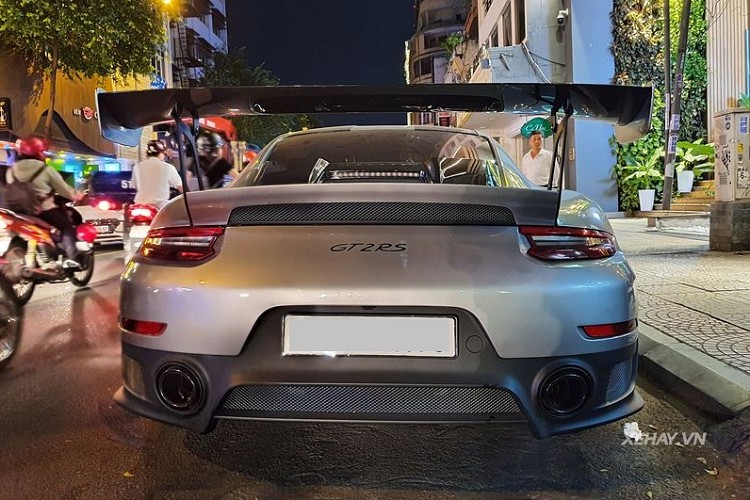 Porsche 911 GT2 RS “dap” day soi carbon, gan 23 ty o Sai Gon-Hinh-2