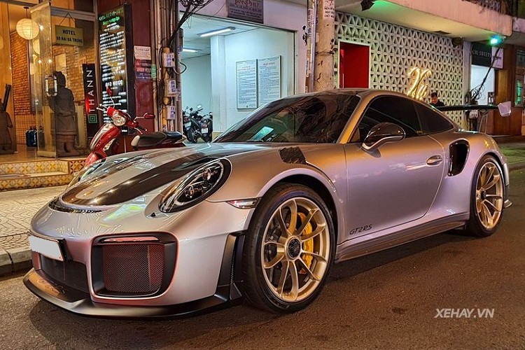 Porsche 911 GT2 RS “dap” day soi carbon, gan 23 ty o Sai Gon-Hinh-4