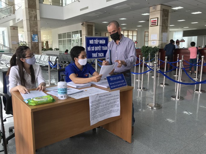 Ngân hàng sẽ cung cấp thông tin tài khoản cá nhân theo đề nghị của ngành thuế - Ảnh 1. Ngân hàng sẽ cung cấp thông tin tài khoản cá nhân theo đề nghị của ngành thuế - Ảnh 1.