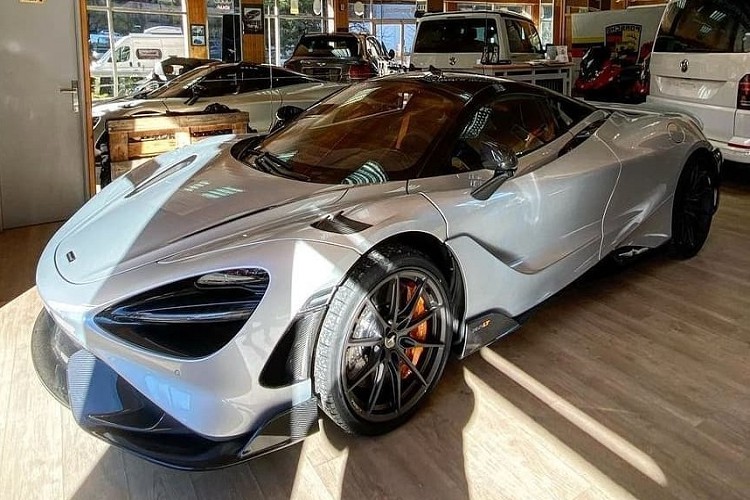 Sieu xe McLaren 765LT ban gioi han “nham nhe” ve Viet Nam?