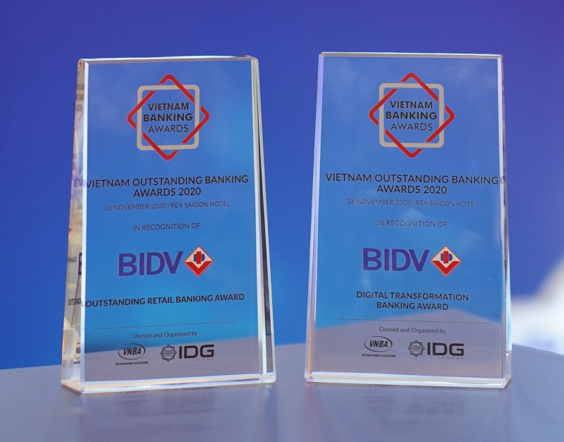 BIDV tiếp tục khẳng định vị thế dẫn đầu trong hoạt động ngân hàng bán lẻ - Ảnh 2. BIDV tiếp tục khẳng định vị thế dẫn đầu trong hoạt động ngân hàng bán lẻ - Ảnh 2.