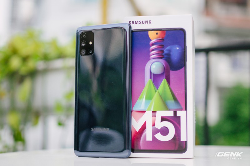 Đánh giá Samsung Galaxy M51: Ngoài pin 7000mAh còn gì đáng giá? - Ảnh 1. Đánh giá Samsung Galaxy M51: Ngoài pin 7000mAh còn gì đáng giá? - Ảnh 1.