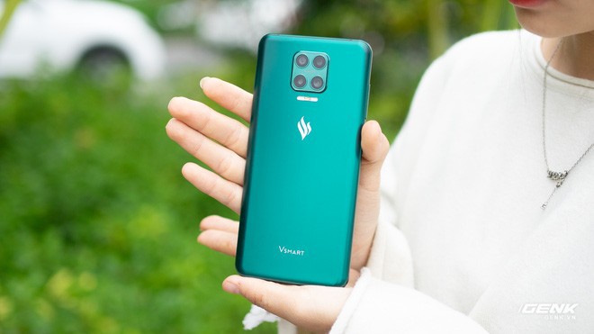 Đánh giá Samsung Galaxy M51: Ngoài pin 7000mAh còn gì đáng giá? - Ảnh 13. Đánh giá Samsung Galaxy M51: Ngoài pin 7000mAh còn gì đáng giá? - Ảnh 13.