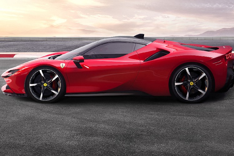 Sieu xe Ferrari 812 GTS va SF90 Stradale la xe cua nam 2020-Hinh-7