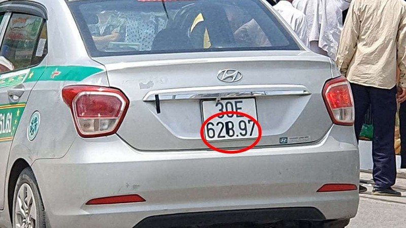 Mức phạt đối với hành vi che biển số ôtô để tránh phạt nguội Muc phat doi voi hanh vi che bien so oto de tranh phat nguoi