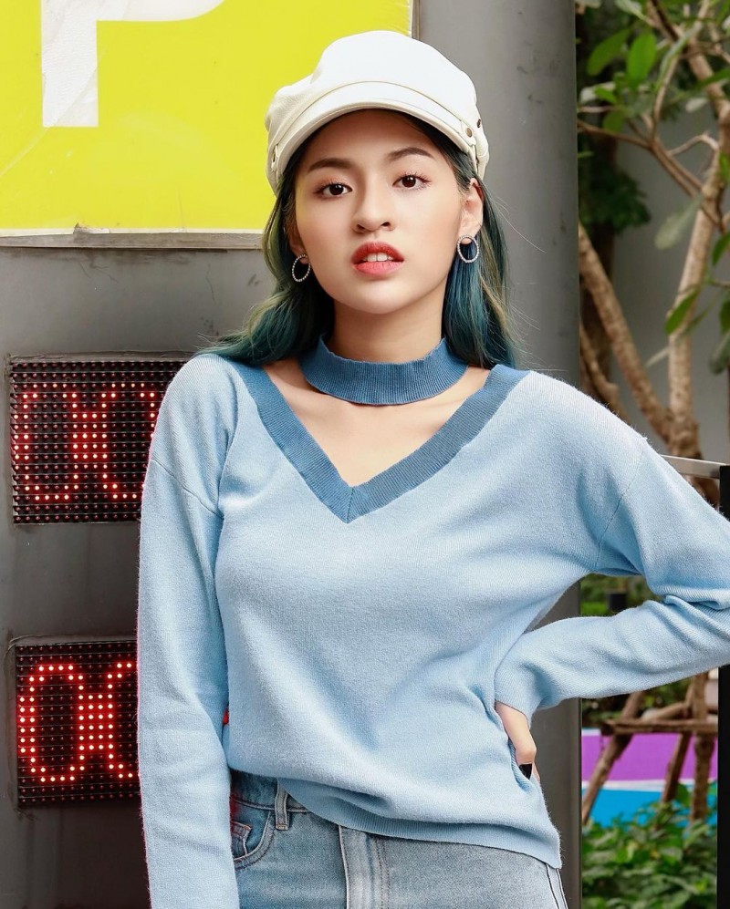 Đeo khẩu trang cũng bị phốt kiêu chảnh, hot girl bắp cần bơ than trời: Không dưng ăn chửi là sao??? - Ảnh 1. Đeo khẩu trang cũng bị phốt kiêu chảnh, hot girl bắp cần bơ than trời: Không dưng ăn chửi là sao??? - Ảnh 1.