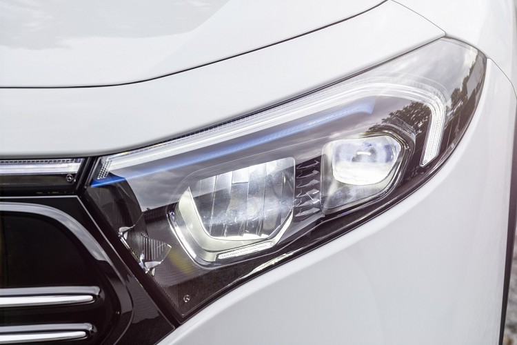 Mercedes EQA 2022 mới, "chốt giá" từ 1,08 tỷ đồng tại châu Âu - Hình 4 Mercedes EQA 2022 moi,