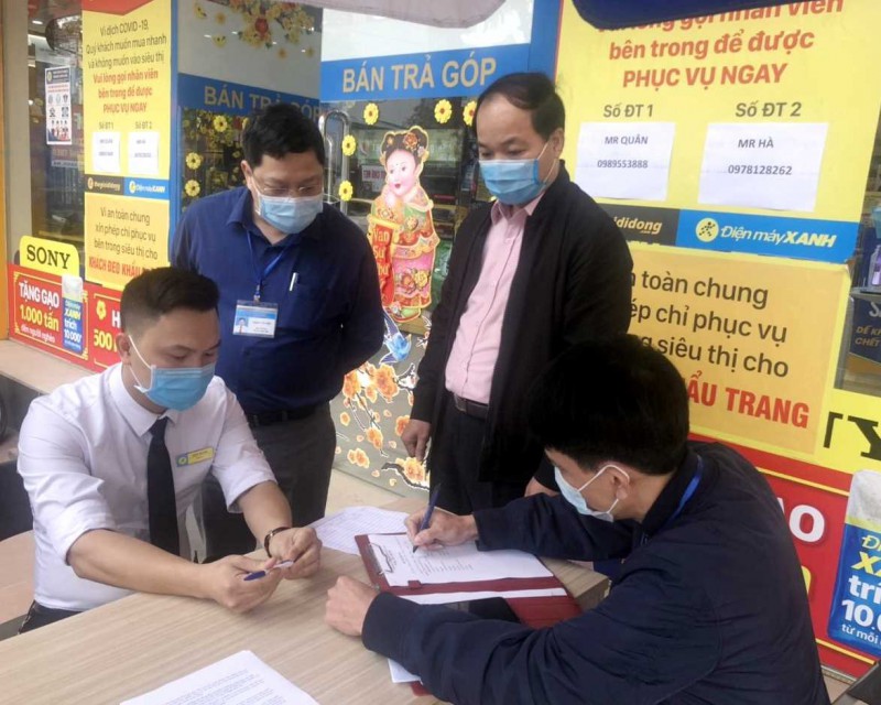 Thành phố Hạ Long: Xử phạt 95 trường hợp vi phạm công tác phòng, chống dịch Covid-19 - Ảnh 1. Thành phố Hạ Long: Xử phạt 95 trường hợp vi phạm công tác phòng, chống dịch Covid-19 - Ảnh 1.