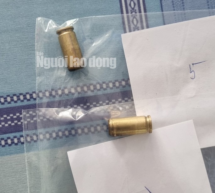 Quá trình chuẩn bị hung khí đi cướp ngân hàng của 2 anh em nam sinh - Ảnh 5. Quá trình chuẩn bị hung khí đi cướp ngân hàng của 2 anh em nam sinh - Ảnh 5.