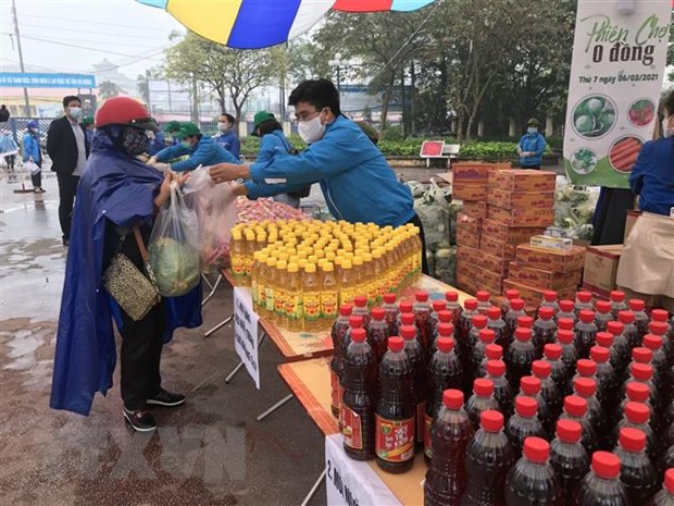 Tiêu dùng & Dư luận - Có gì đặc biệt trong 'Phiên chợ 0 đồng' được tổ chức tại Hải Dương?