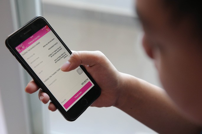 Chờ cú hích từ Mobile Money: Ví điện tử sẽ bị cạnh tranh mạnh - Ảnh 1. Chờ cú hích từ Mobile Money: Ví điện tử sẽ bị cạnh tranh mạnh - Ảnh 1.