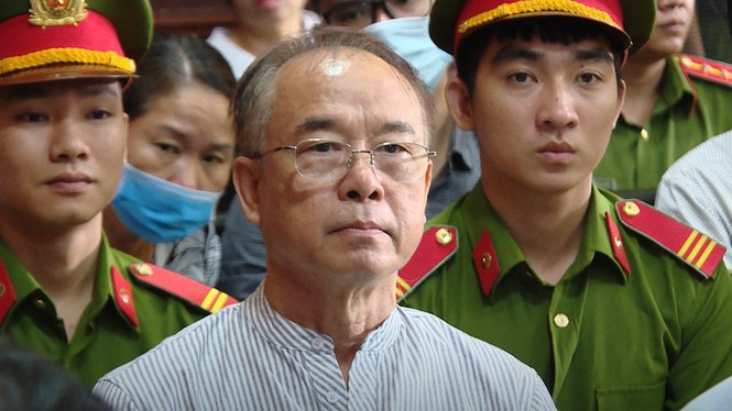 Phong tỏa tài khoản có 50.000 USD của cựu Giám đốc Sở Tài chính - Ảnh 2. Phong tỏa tài khoản có 50.000 USD của cựu Giám đốc Sở Tài chính - Ảnh 2.