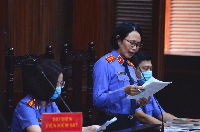 Vì sao nữ đại gia Dương Thị Bạch Diệp bị đề nghị mức án chung thân? - Ảnh 2. Vì sao nữ đại gia Dương Thị Bạch Diệp bị đề nghị mức án chung thân? - Ảnh 2.