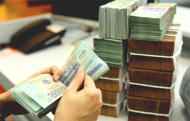 Hàng loạt ngân hàng điều chỉnh tăng lãi suất huy động - Ảnh 1. Hàng loạt ngân hàng điều chỉnh tăng lãi suất huy động - Ảnh 1.