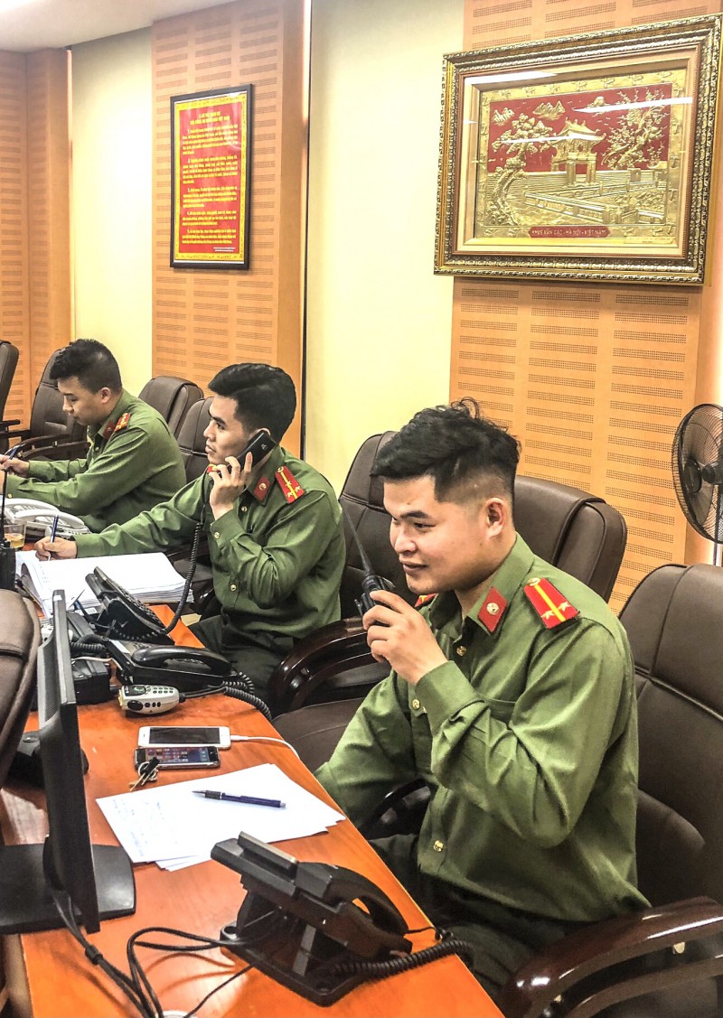 Gọi đến đường dây nóng 113, 114 để trêu đùa, chửi bới cán bộ, chiến sỹ trực tổng đài - Ảnh 1. Gọi đến đường dây nóng 113, 114 để trêu đùa, chửi bới cán bộ, chiến sỹ trực tổng đài - Ảnh 1.