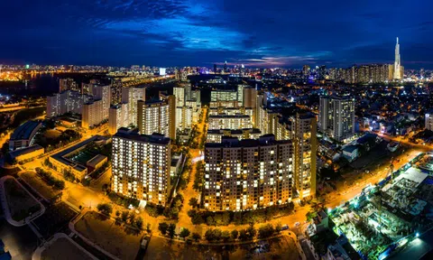 HƠN 100 NGÀY GIÃN CÁCH XÃ HỘI Ở TP.HCM