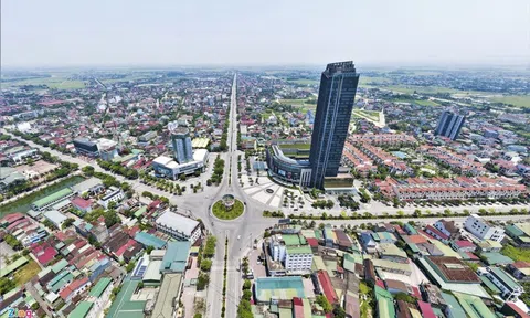 Hình thành 4 ngành công nghiệp và 3 trung tâm đô thị lớn ở Hà Tĩnh