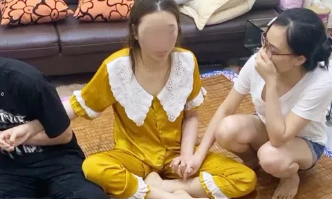 Tạm giữ nữ bảo mẫu nghi bạo hành cháu bé gái 1 tháng tuổi gây phẫn nộ